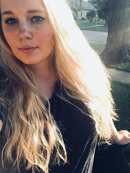 Photo of author Danielle Lori